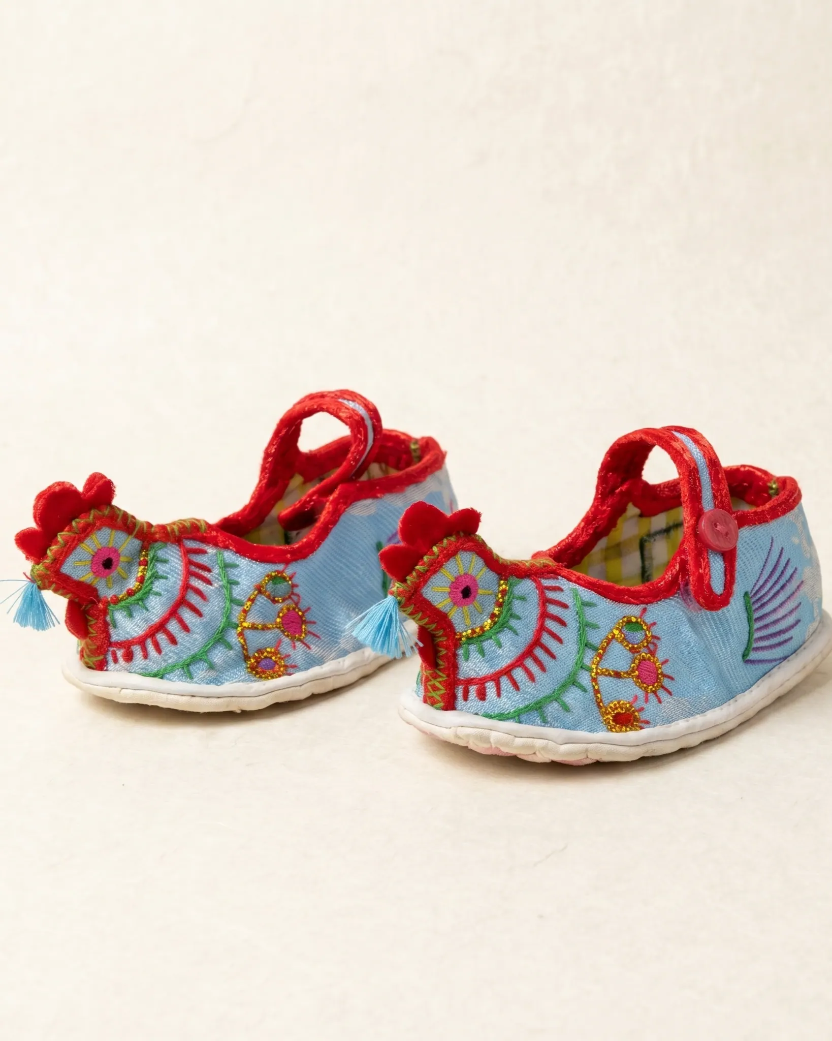 Joyful Chick Shoes — 报喜小鸡绣鞋 — view 3