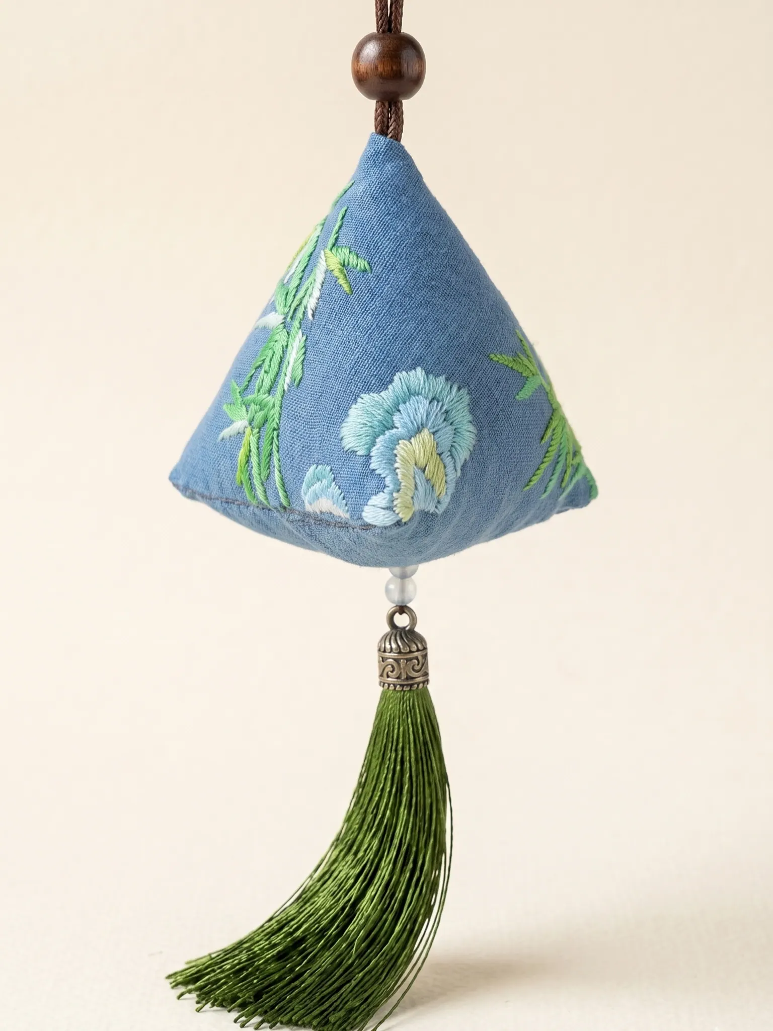 Auspicious Pyramid Sachet — 锦粽香包 — view 6